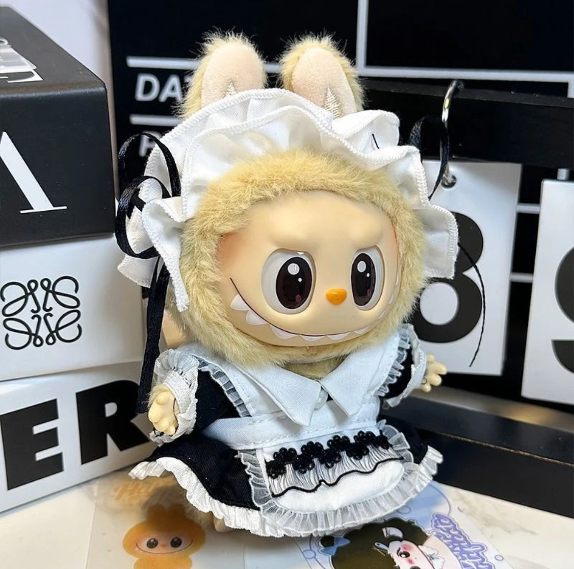 maid's outfit
