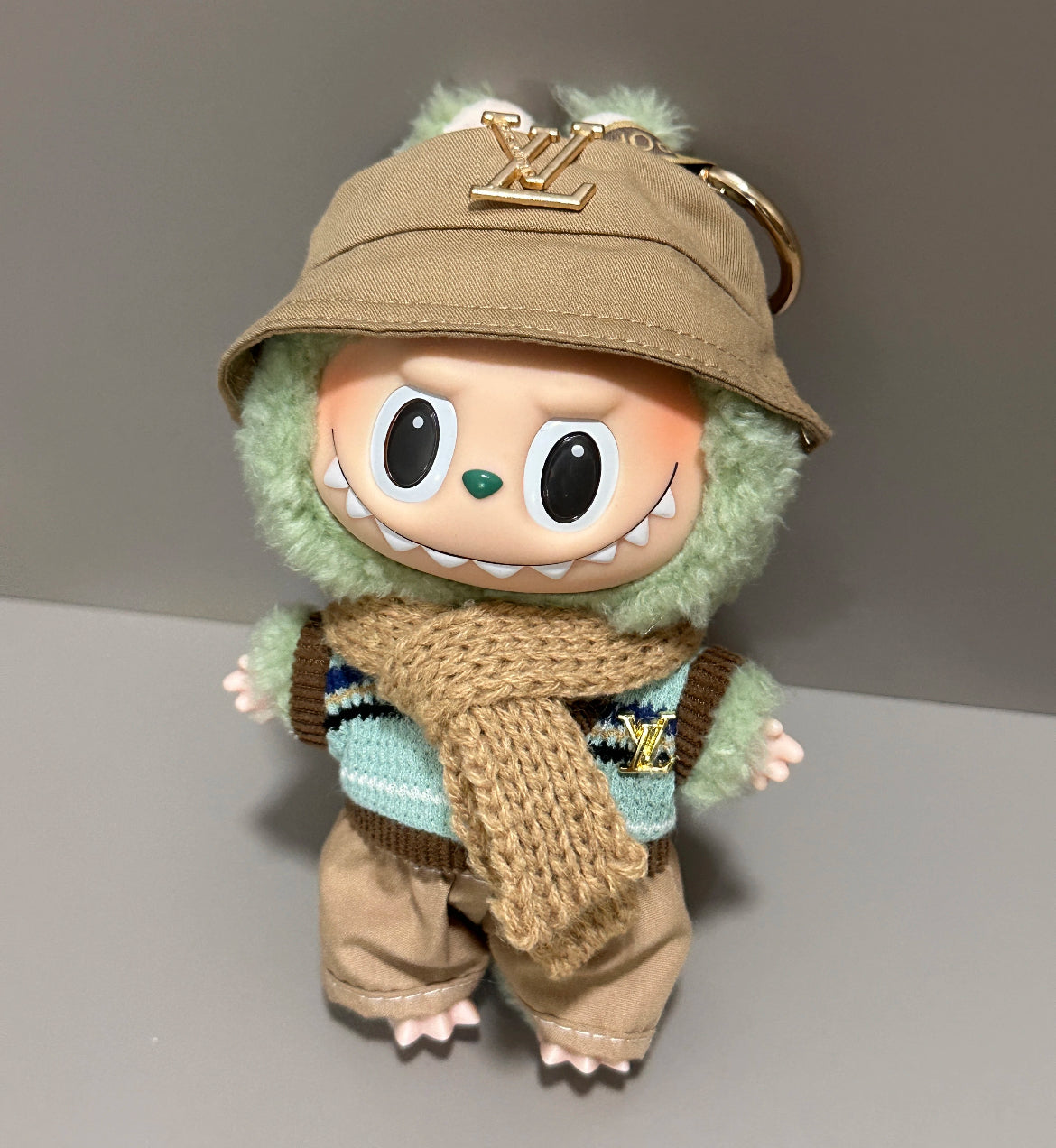Gold V Khaki Set
